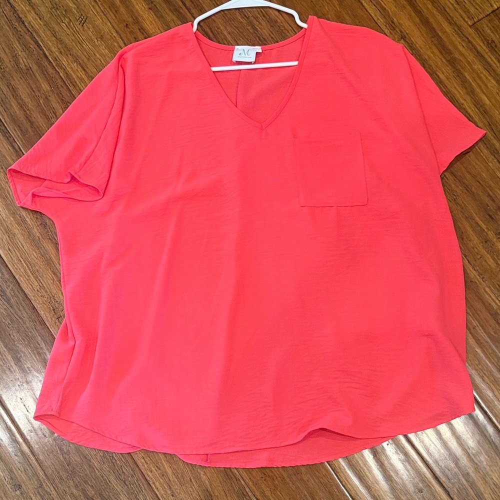 Mint Coral V-Neck Short Sleeve Pocket Blouse